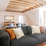 Apartment Downtown Seaview