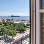 市中心海景公寓 *