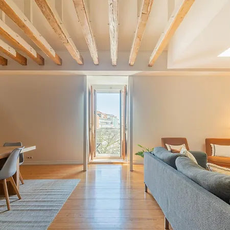 Downtown Seaview Apartman *