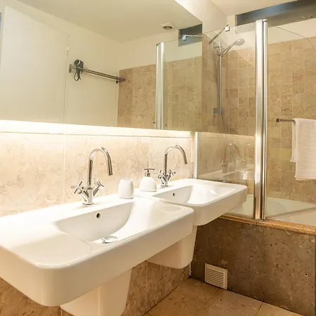 Downtown Seaview Apartman *